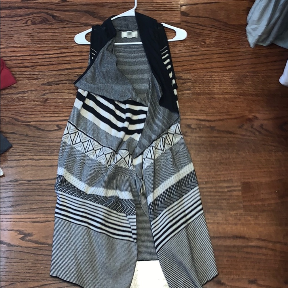 Printed sweater vest
